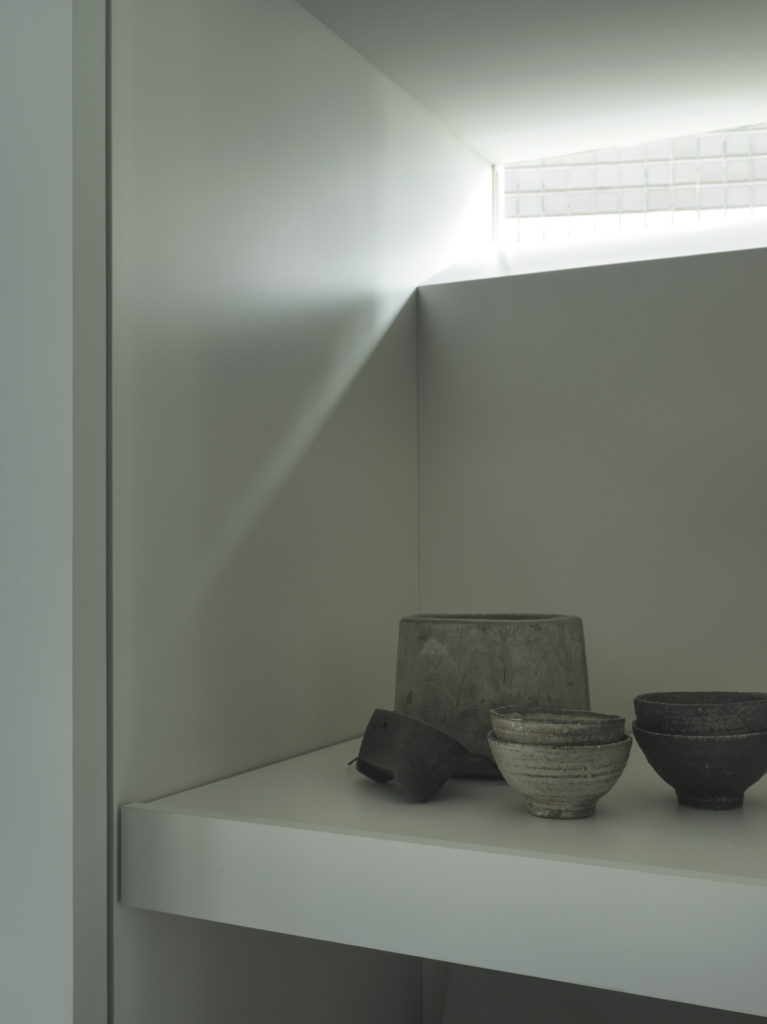 Amuzineu_鞠躬上場