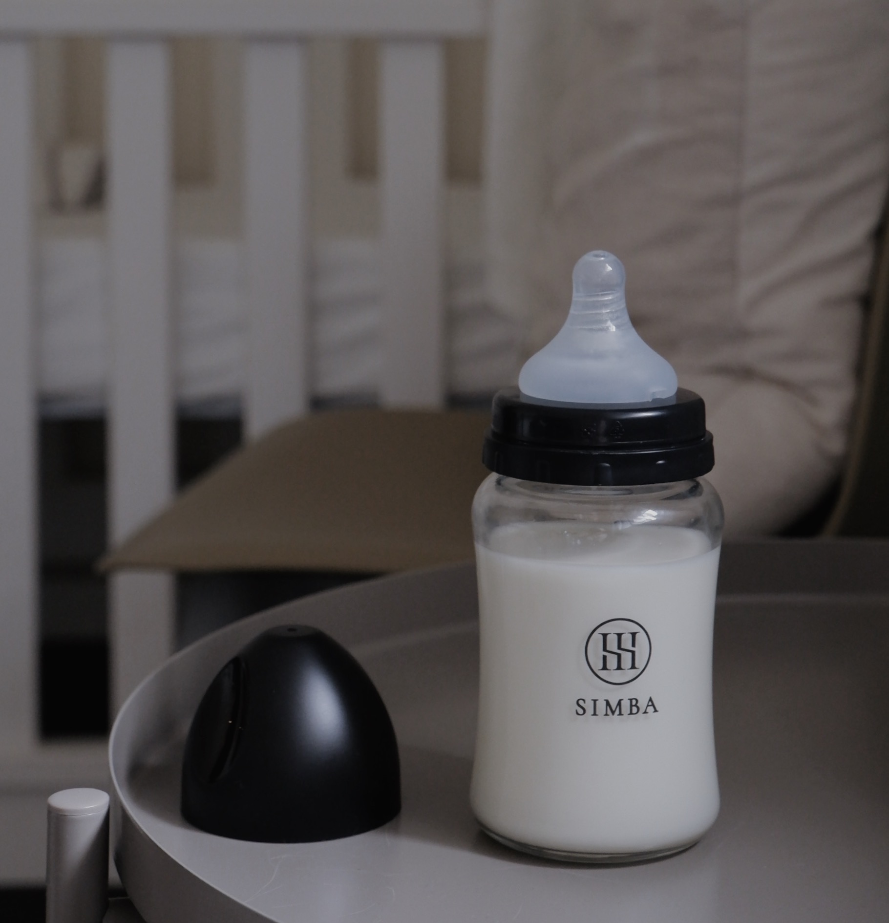 從哺餵選擇出發：我為什麼選擇 Simba 小獅王蘊蜜質金玻璃防脹氣奶瓶